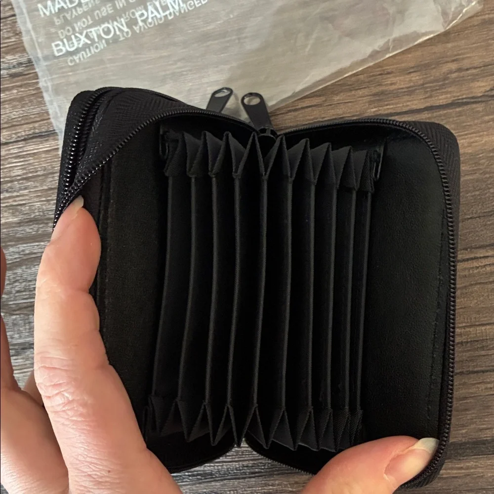Buxton Black Leather Zip Card & Key Holder